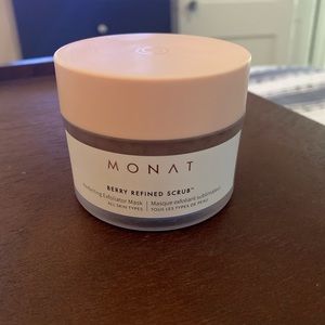 Monat Refined Berry Scrub